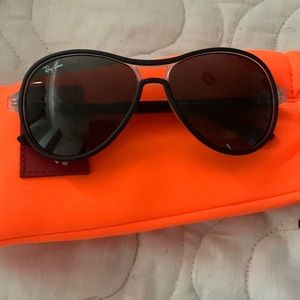 KIDS!! Ray bans, brand new, not used